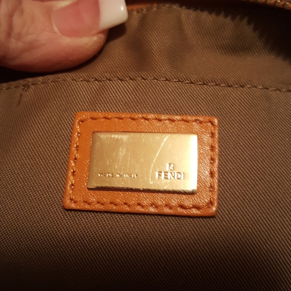 Fendi - Picture 3 of 5
